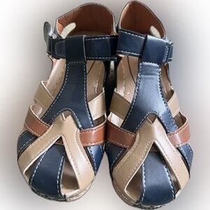 Stylish Navy and Tan Women's Sandals